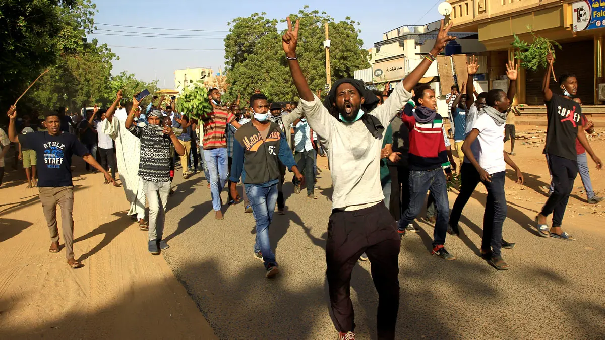 تحت اسم "مواكب الزحف الأكبر".. تجدد الاحتجاجات بـ5 مدن سودانية مطالبة بتنحي البشير
