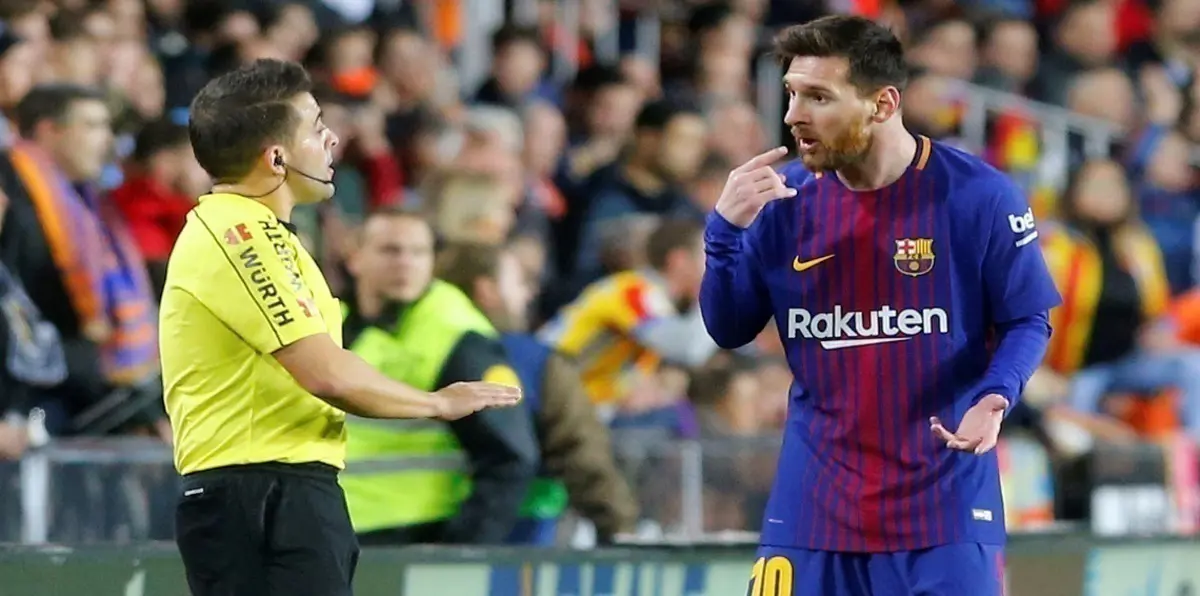 موعد مباراة برشلونة وفالنسيا بالدوري الإسباني والقنوات الناقلة