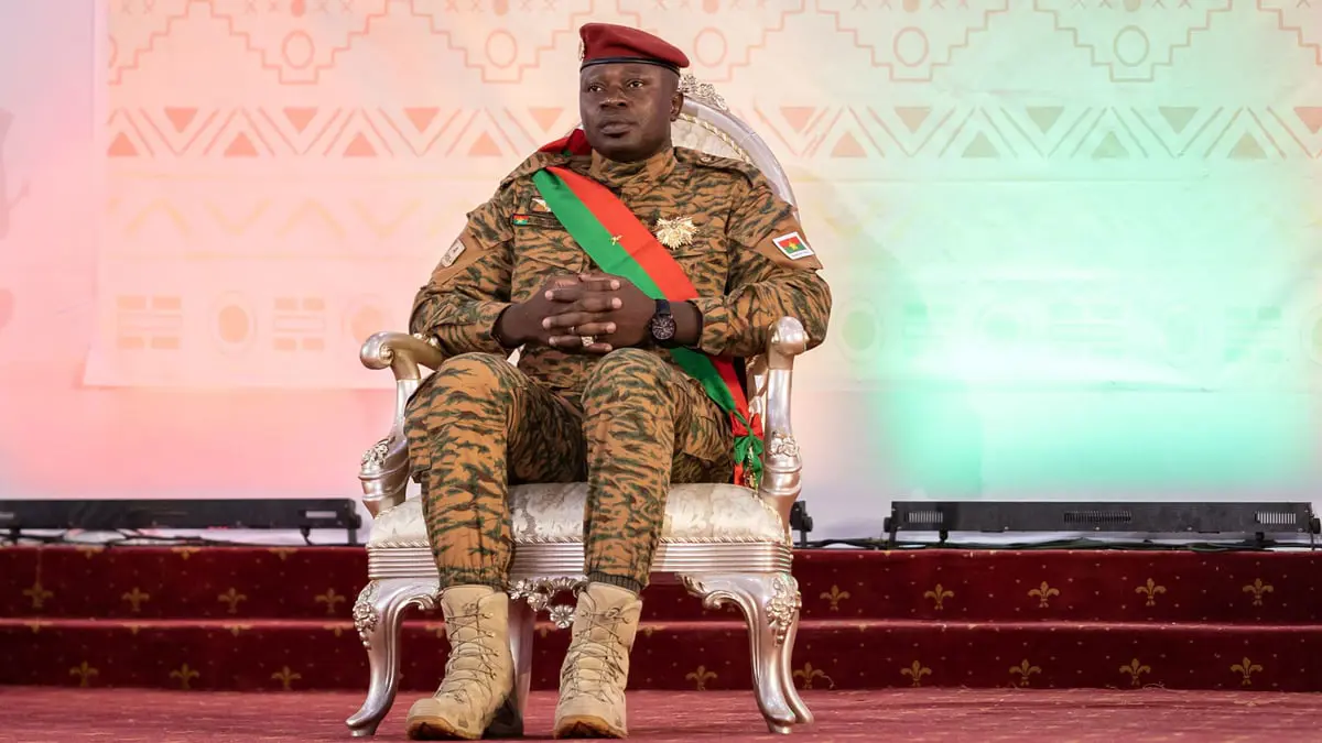 بعد الإطاحة به.. رئيس بوركينا فاسو يوافق على الاستقالة