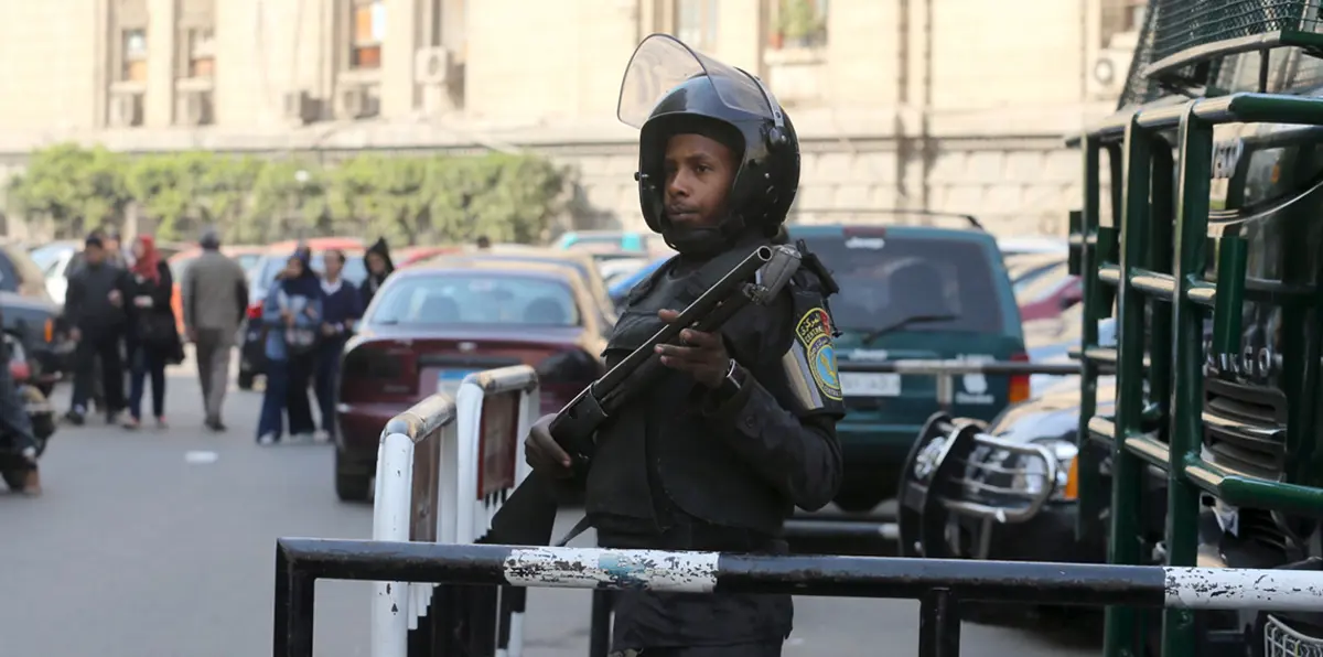 السلطات المصرية تنفذ حكم الإعدام بحق قاتل ضابط في الجيش