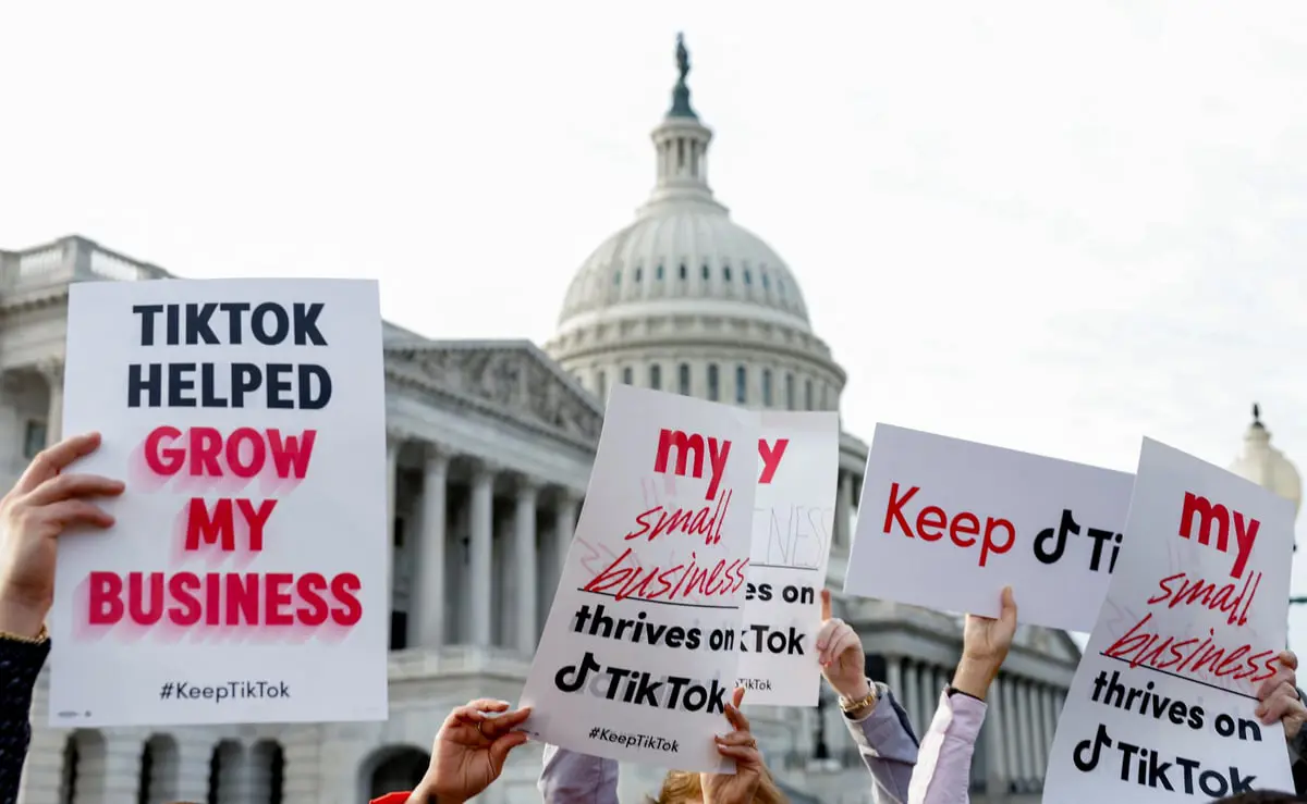 "تيك توك" يحث مستخدميه في أمريكا على معارضة قرار حظره