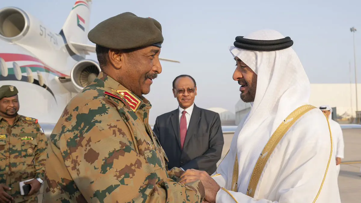 خلال اجتماع مع عبدالفتاح البرهان.. ولي عهد أبوظبي  يؤكد دعم السودان ويدعو للحوار (فيديو)