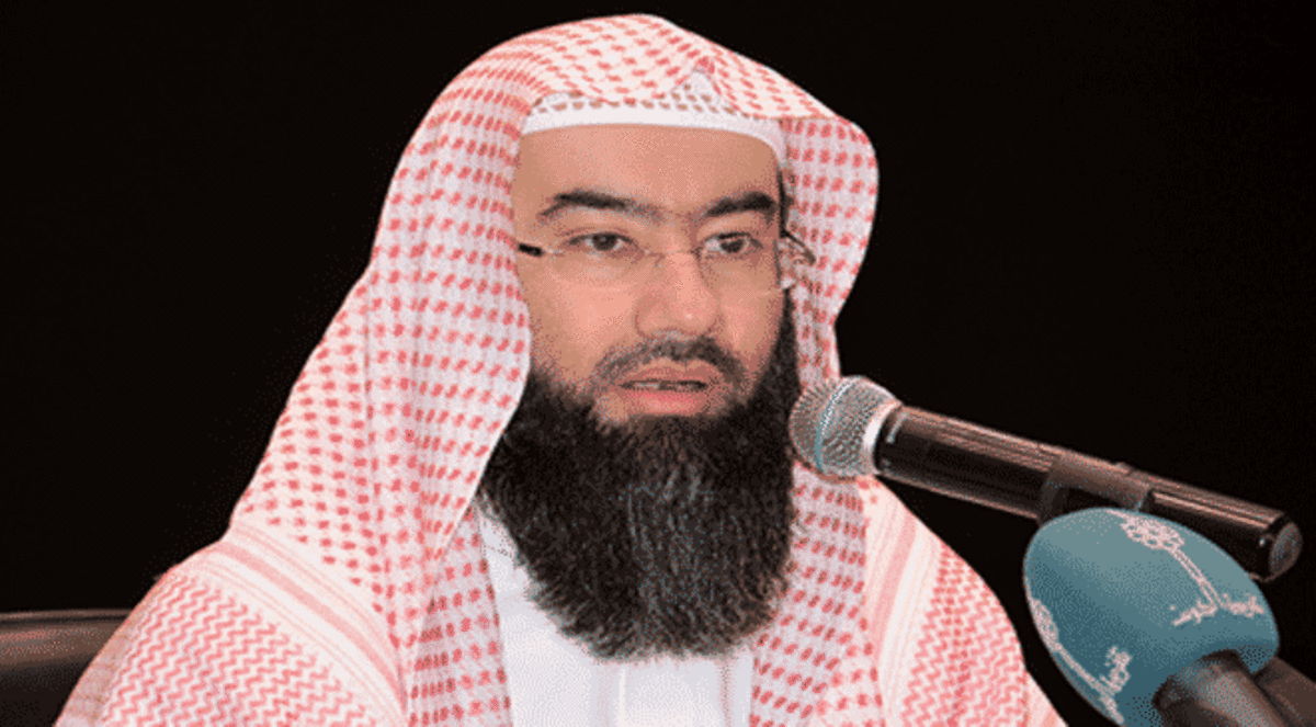 تجريد نبيل العوضي من جنسيته الكويتية