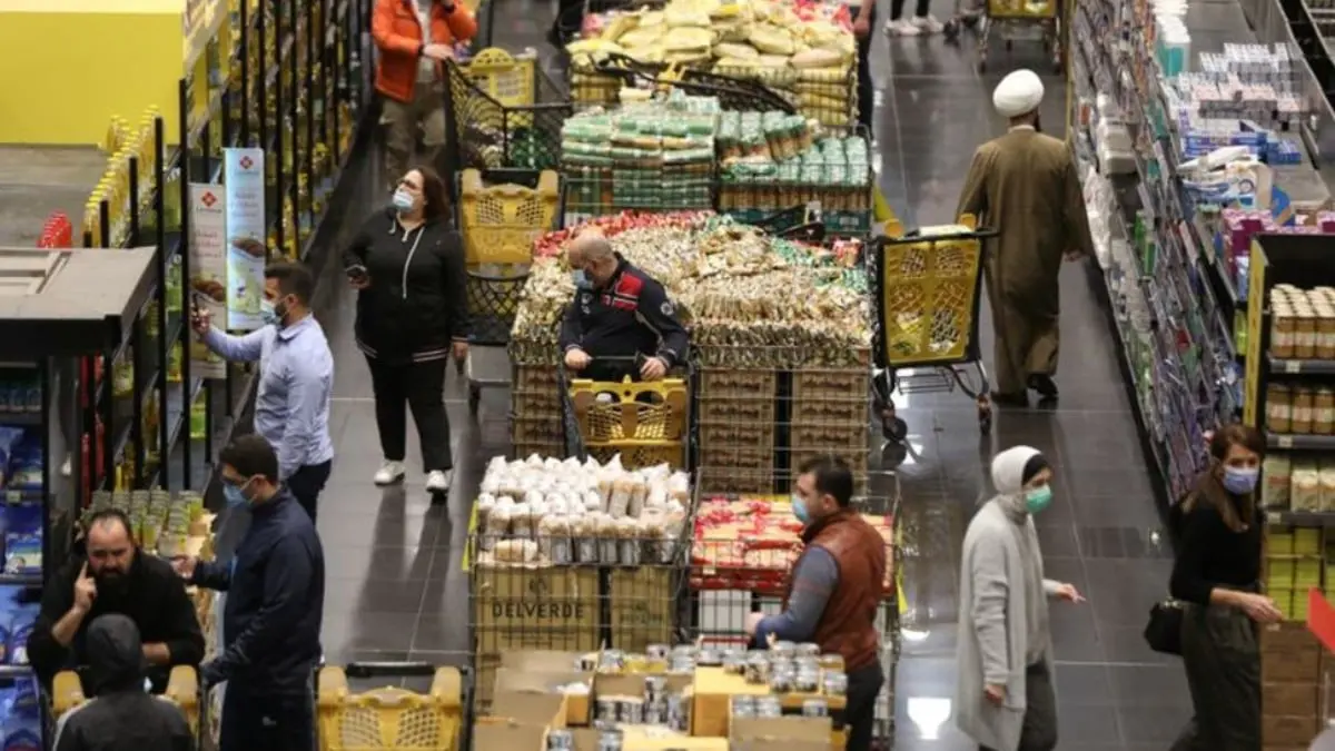 مشاجرات بمتاجر لبنان مع تأثر إمدادات الغذاء بالانهيار المالي‎