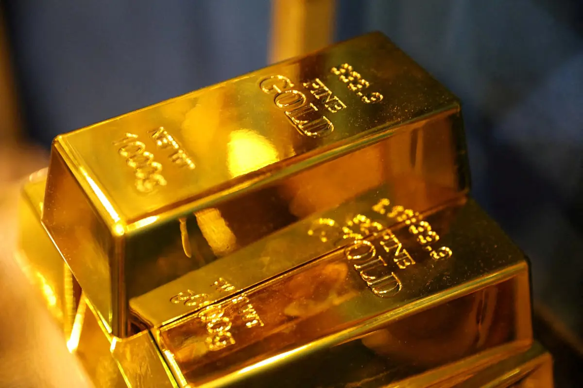 الذهب يتراجع وسط ترقب بيانات التضخم في أمريكا