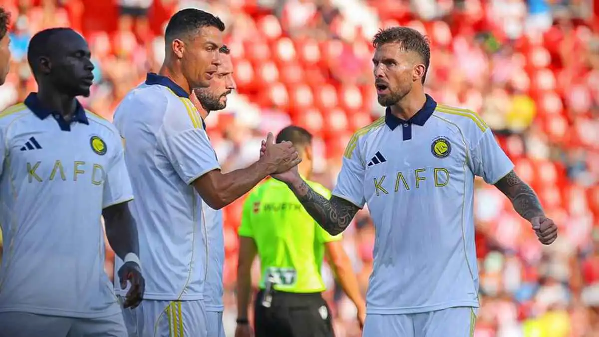 نجم النصر السعودي يتسبب في أزمة كبيرة لبرشلونة