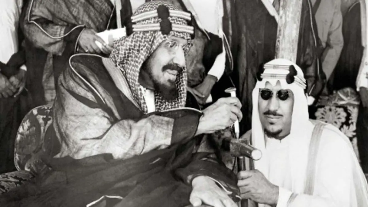بعد وفاة الأمير بندر.. من بقي على قيد الحياة من أبناء وبنات ملك السعودية المؤسس؟