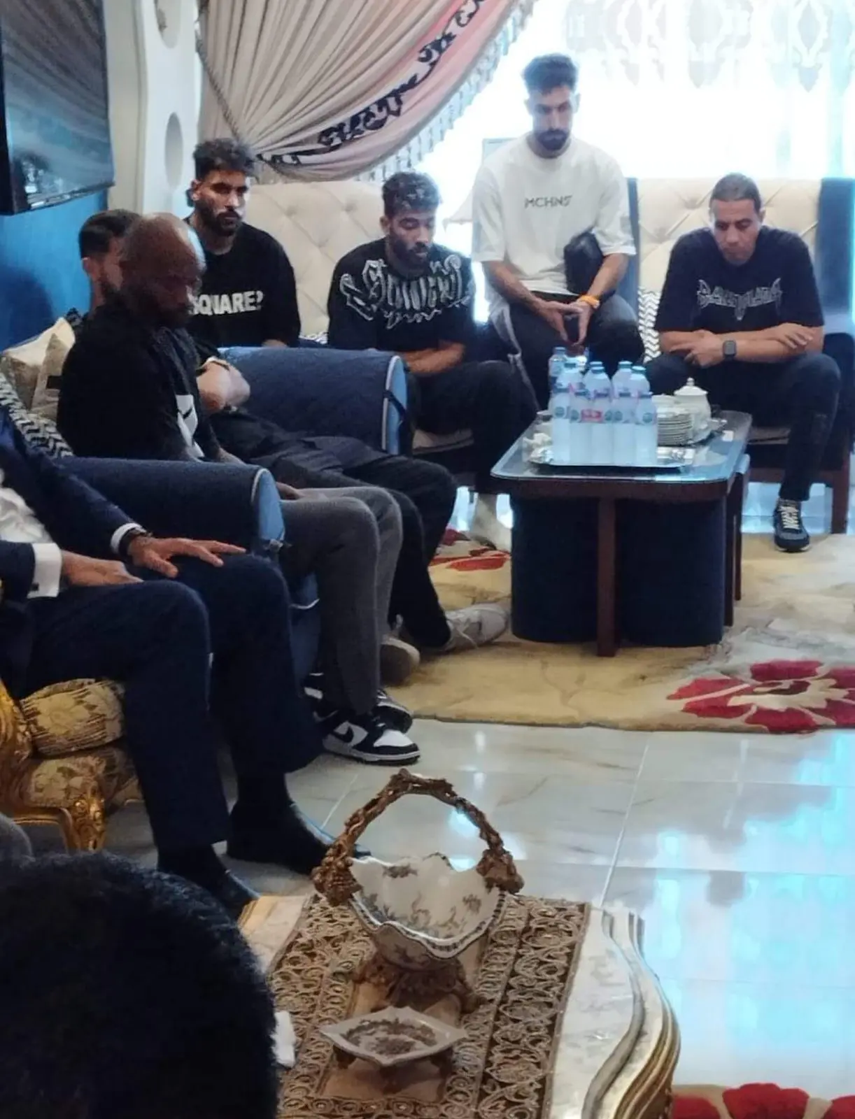 لاعبو الزمالك في زيارة لأسرة ضحية حادث أحمد فتوح