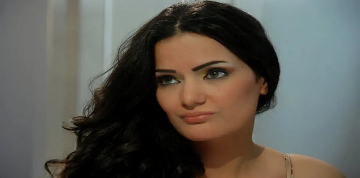 سما المصري أول فنانة عربية تؤمّن على مؤخرتها (صورة)