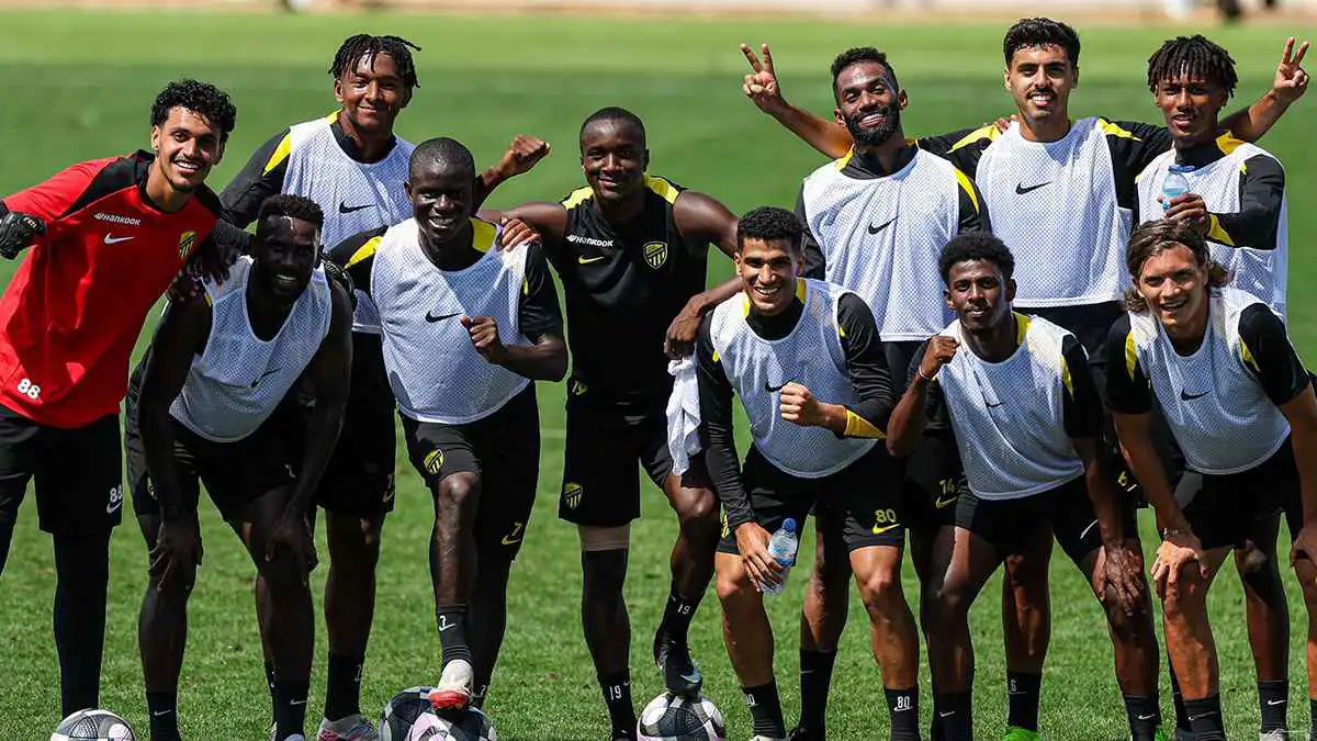 الموعد والقنوات الناقلة لمباراة الاتحاد السعودي وفولهام