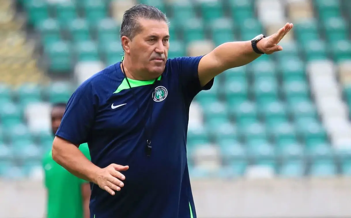 جوزيه بيسيرو مدرب منتخب نيجيريا