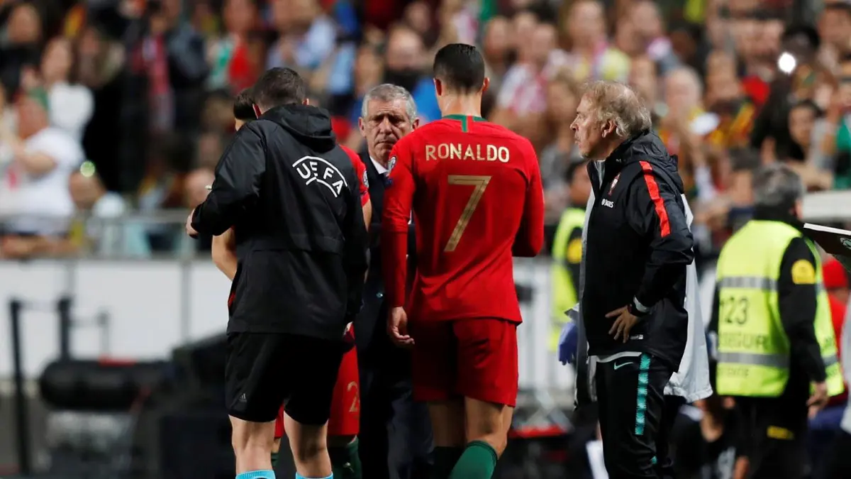 كريستيانو رونالدو يصل إلى برشلونة.. تعرف على السبب