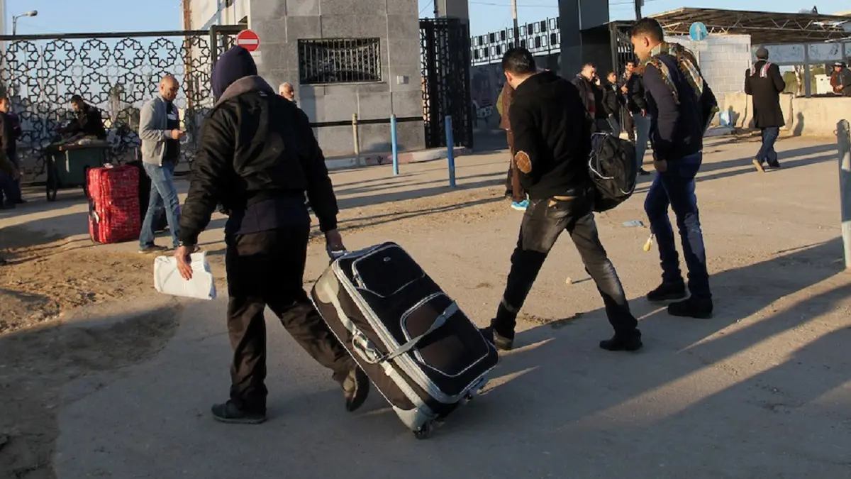 الحكومة الفلسطينية تحذر من عمليات إسرائيلية "ممنهجة" لتهجير فلسطينيي غزة