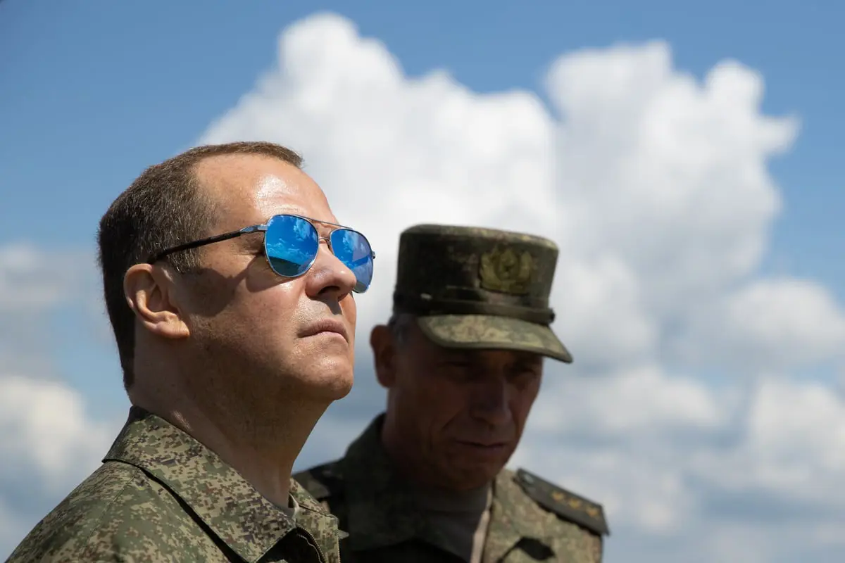 ميدفيديف: سنقضي على القادة الأوكرانيين إذا كانوا على صلة بهجوم موسكو