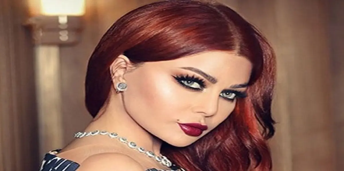 هيفاء وهبي تغلق على نفسها صالون الخدمة المميزة في مطار القاهرة