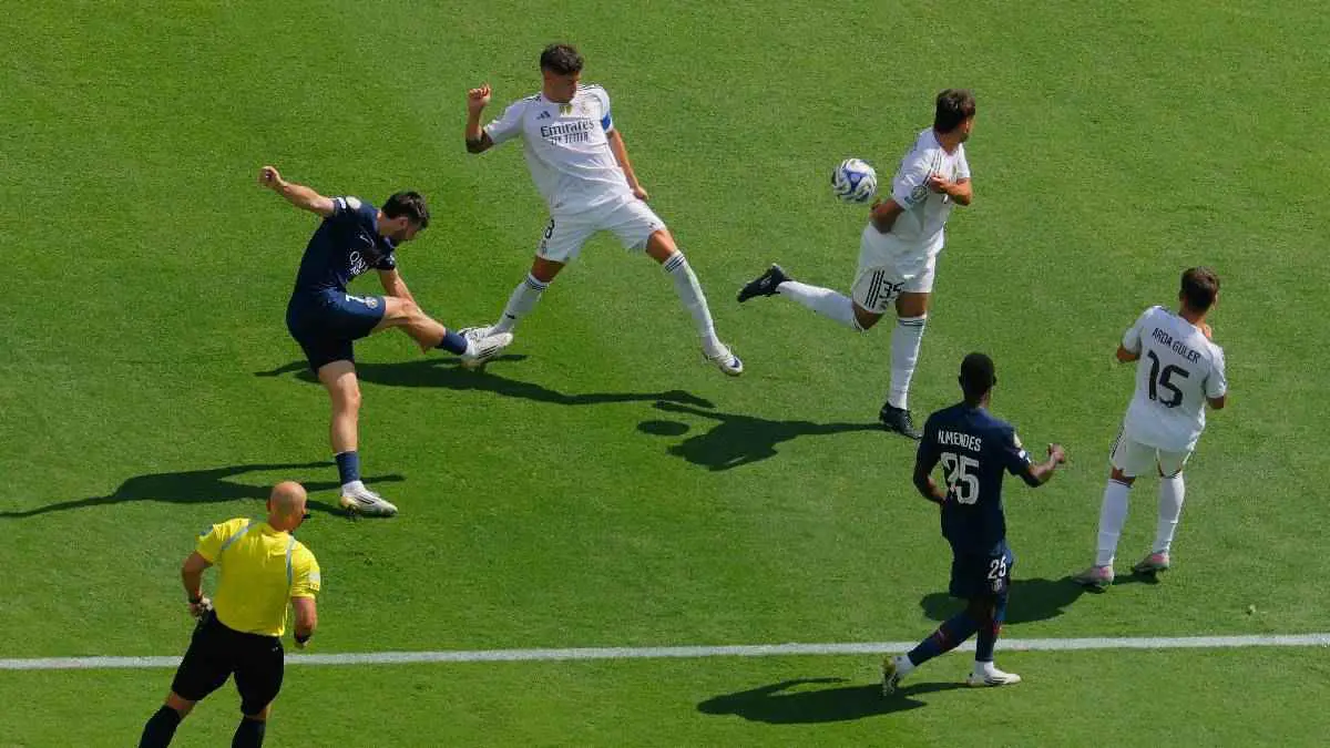 مدرب ريال مدريد السابق لـ"إرم نيوز": ما حدث أمام باريس كان كارثة مكتملة (فيديو)