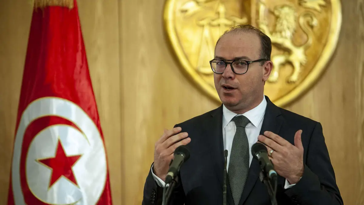 رئيس وزراء تونس يطرح برنامجا للإنعاش الاقتصادي لمرحلة "ما بعد كورونا"
