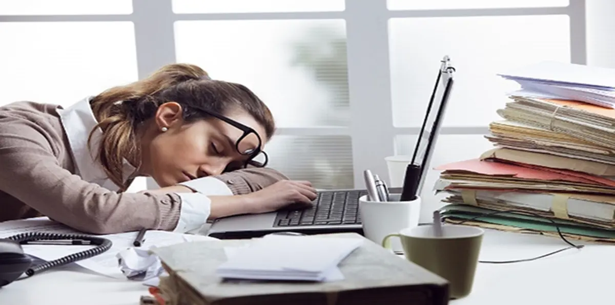 دراسة تكشف عن أن الكسل قد يكون معديًا