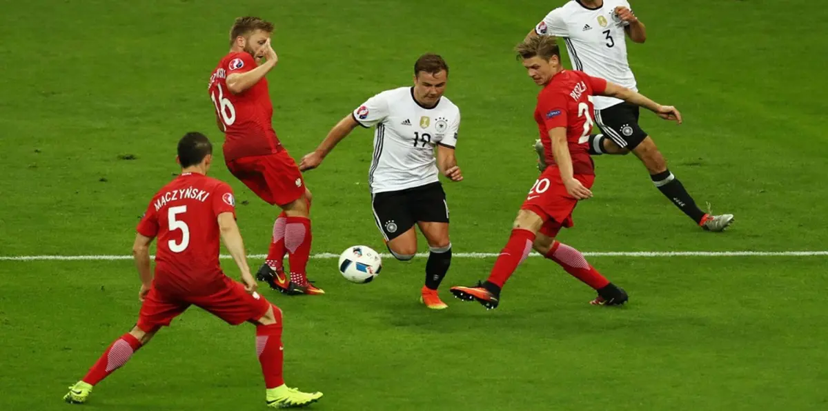 ماريو غوتزة يعود إلى قائمة المنتخب الألماني وهالستنبرغ يحصل على الفرصة الأولى