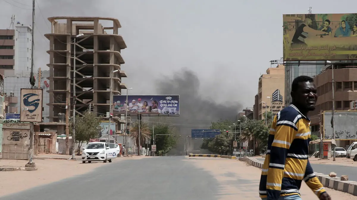 كانوا محاصرين تحت القصف.. صحفيون سودانيون يروون تفاصيل اللحظات المرعبة