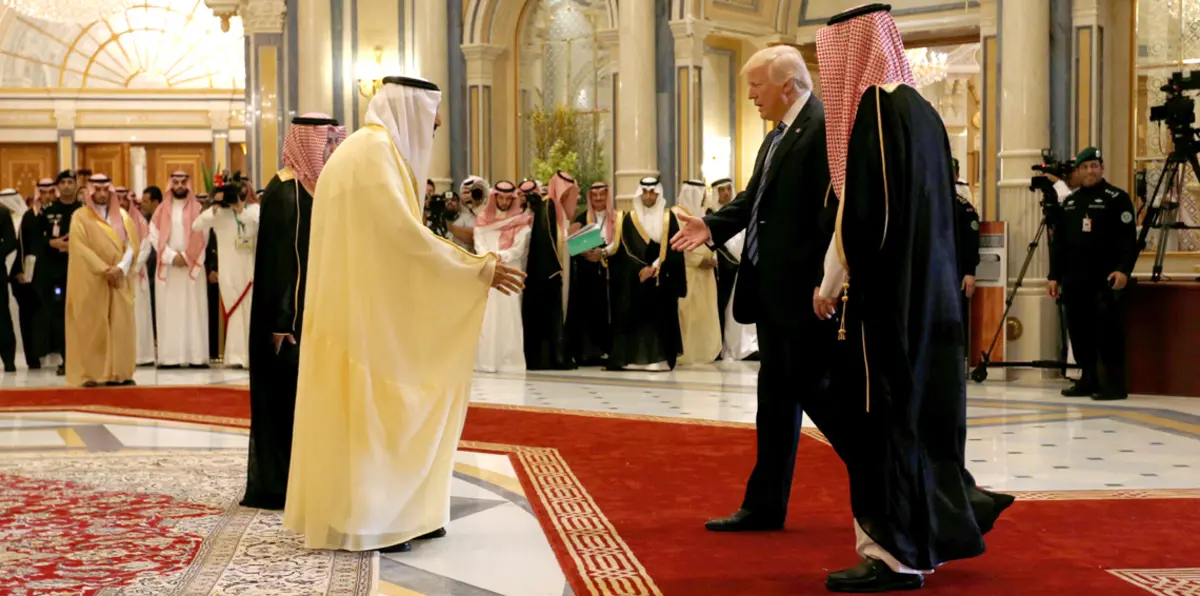الفغم حارس الملك سلمان سائق أيضاً.. والسعودية منحت ترامب جولة في عربة يعشقها(صور)