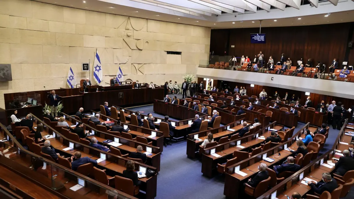 شغب داخل الكنيست الإسرائيلي خلال مناقشة "إصلاح القضاء"