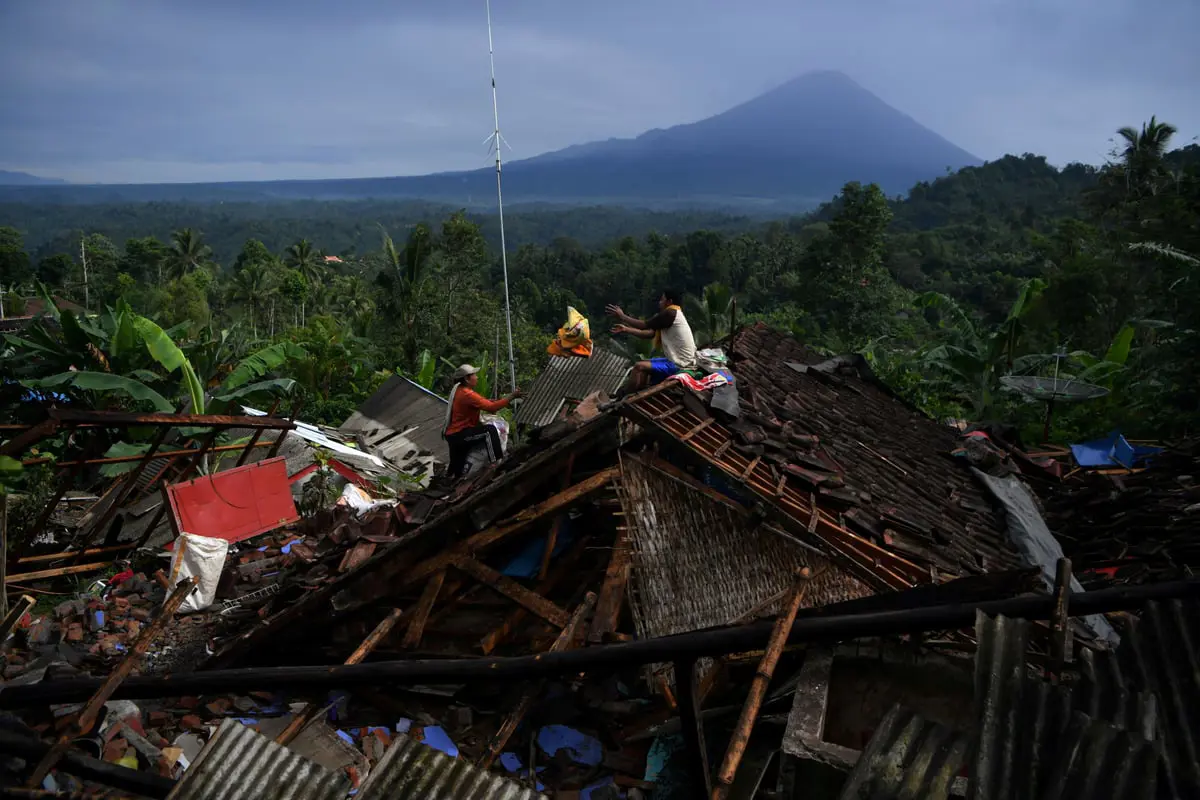 زلزال بقوة 6.1 درجة يضرب جزيرة جاوة بإندونيسيا
