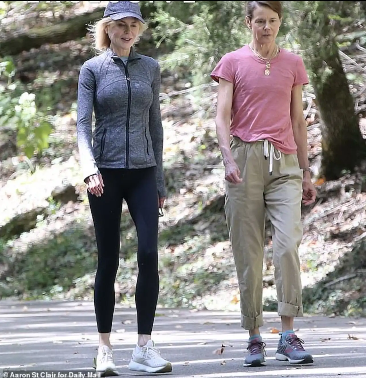 نيكول وشقيقتها أنطونيا كيدمان