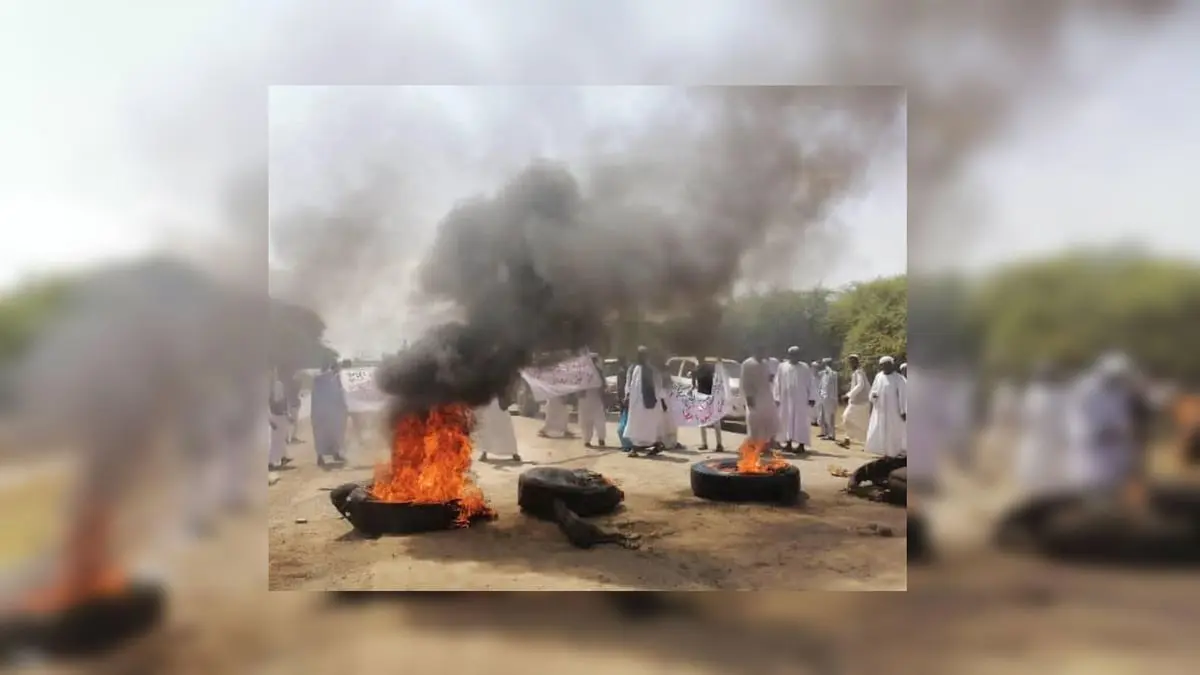 تصاعد احتجاجات شرق السودان.. وإغلاق ميناءين جديدين