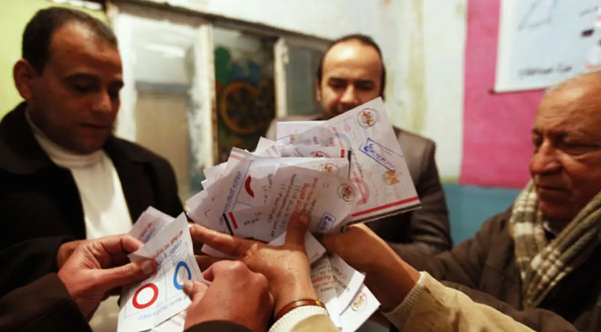 مصر تقر الدستور الجديد