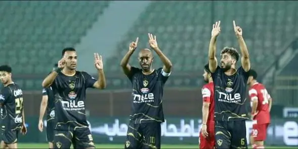 لاعبو الزمالك يدعمون أحمد فتوح