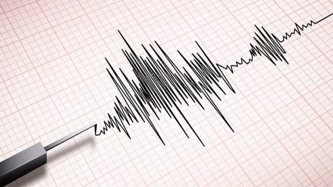 زلزال بقوة تتجاوز 5 درجات يضرب وسط إيران