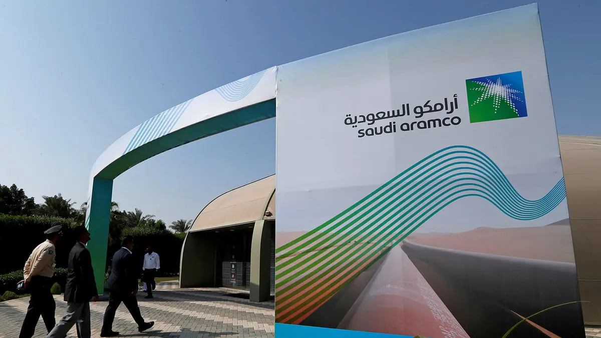 أرامكو وتوتال تفتتحان أول محطتي وقود من شبكة تخطط لها السعودية
