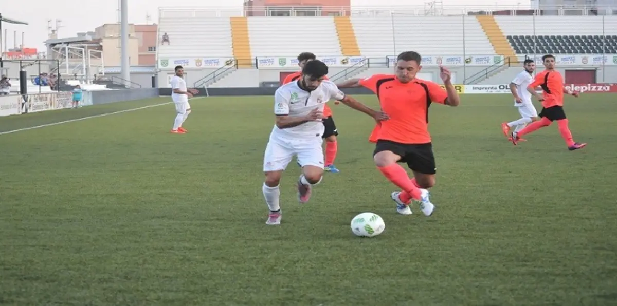 القبض على لاعب إسباني لتورطه في تسهيل الهجرة غير الشرعية