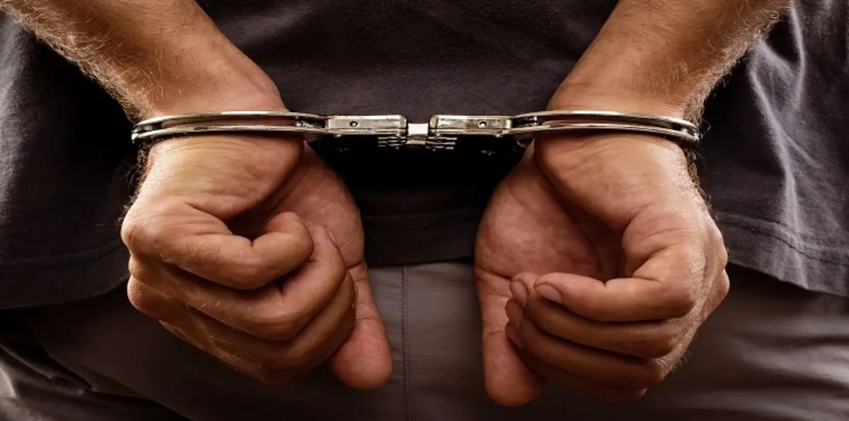 مصر تعتقل مسؤولًا مصرفيًا تزعّم عصابة للاستيلاء على أموال البنوك