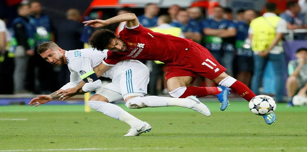 محمد صلاح يصل إسبانيا لبدء العلاج ويرفض التعليق على موقفه من راموس (فيديو)