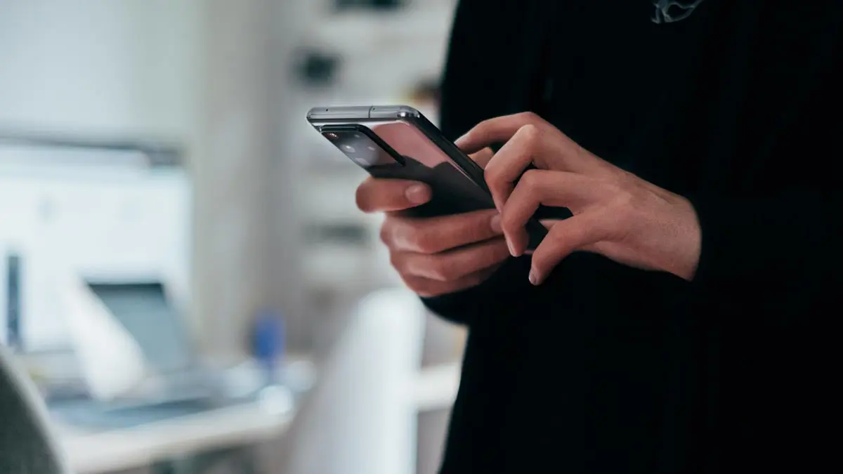 أثارت جدلاً.. ما حقيقة أكواد التجسس على هواتف الأردنيين؟