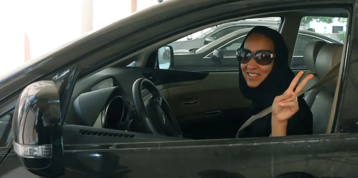 عضوة في "الشورى" تستفز السعوديات بتصريح حول قيادة المرأة للسيارة