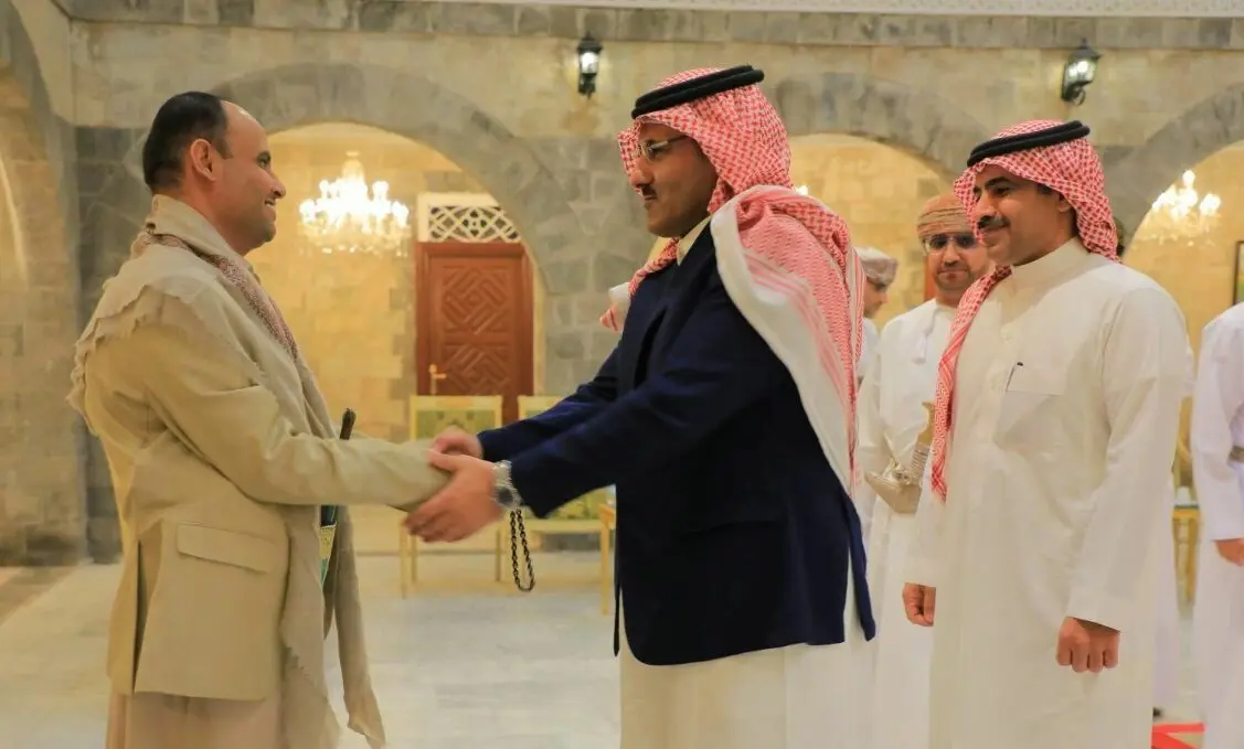 وفدا السعودية وعُمان يلتقيان المشاط في صنعاء
