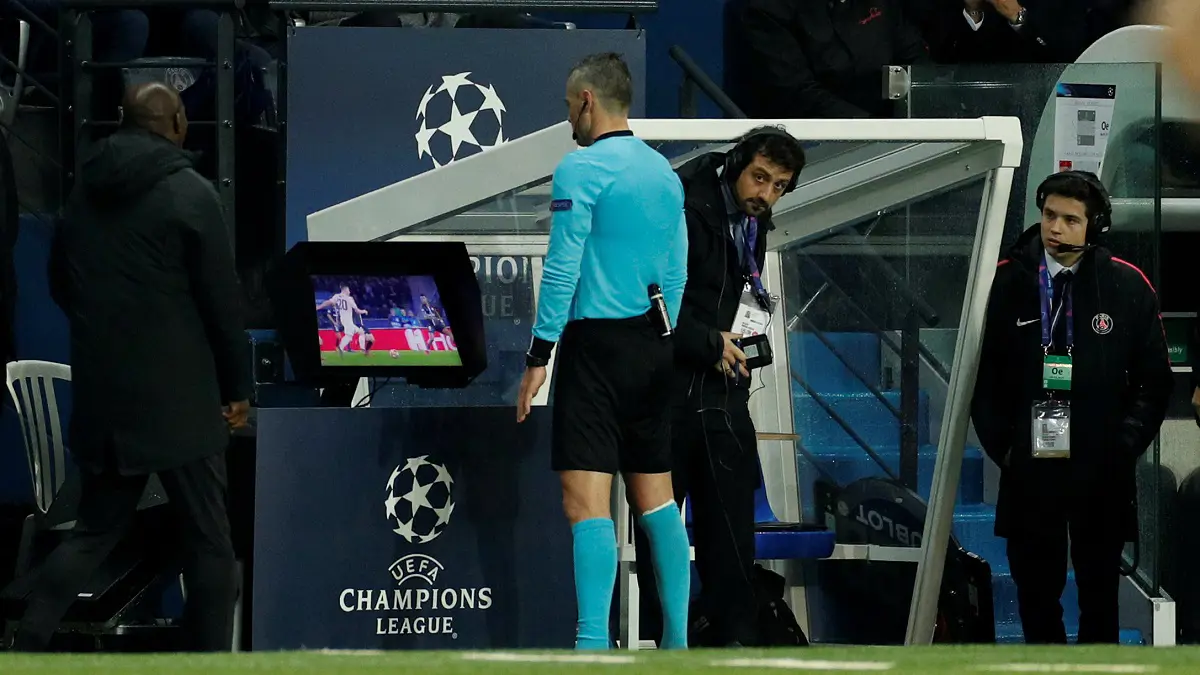 "يويفا" يحسم الجدل حول قرارات VAR في مباريات دوري أبطال أوروبا