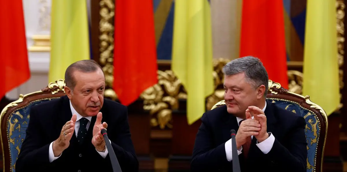 بالفيديو..  أردوغان يستسلم للنوم بمؤتمر صحفي مع نظيره الأوكراني