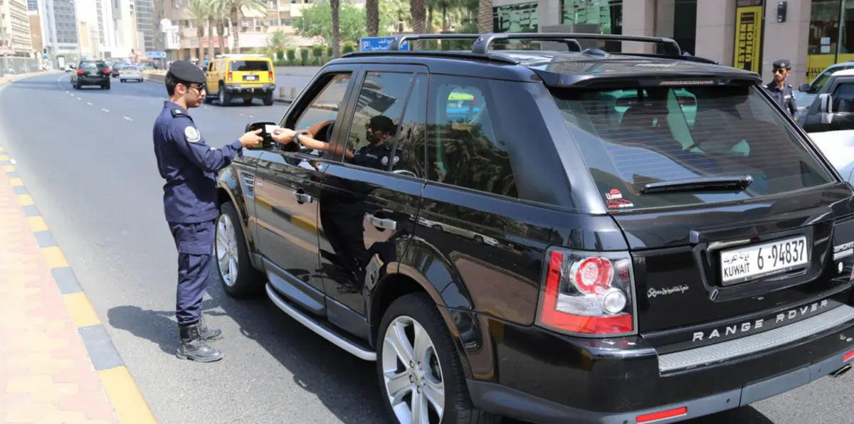 مطلوب أمني يلجأ لهذه الحيلة لخداع الشرطة في الكويت (صورة)