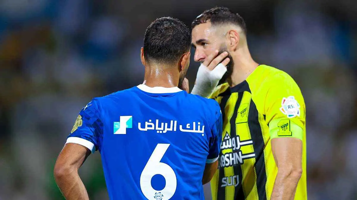 مشجع للاتحاد يطالب الأهلي السعودي بالثأر من الهلال (فيديو)