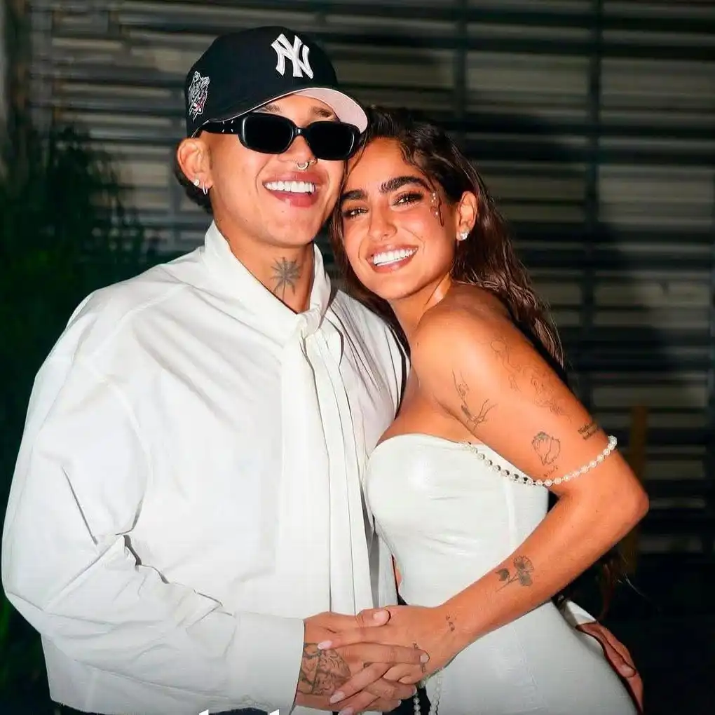 إيزابيلا لاديرا ونجم البوب الكولومبي بيلي