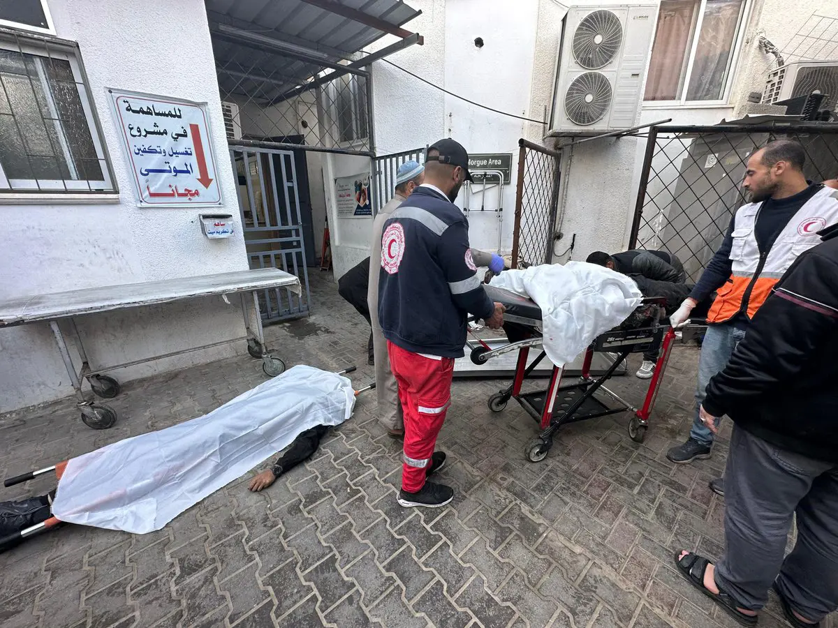 غزة.. مقتل 6 من حراس شاحنة مساعدات إثر قصف إسرائيلي