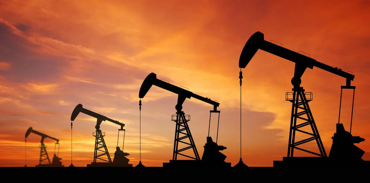 النفط يصعد أكثر من 10% في النصف الأول من 2015‎
