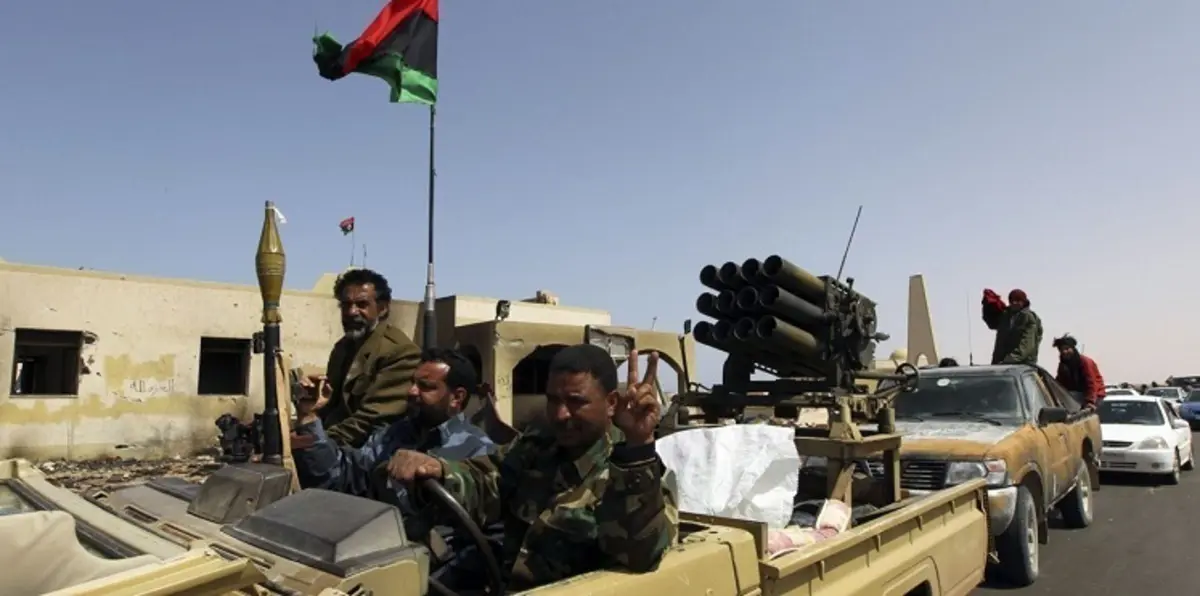 مسلحون يمنعون خروج العالقين من مناطق الاشتباك غرب بنغازي‎ الليبية