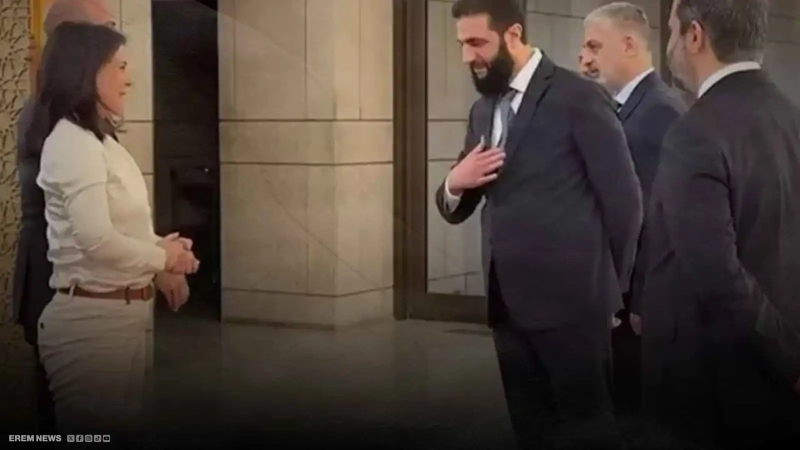 مصافحة