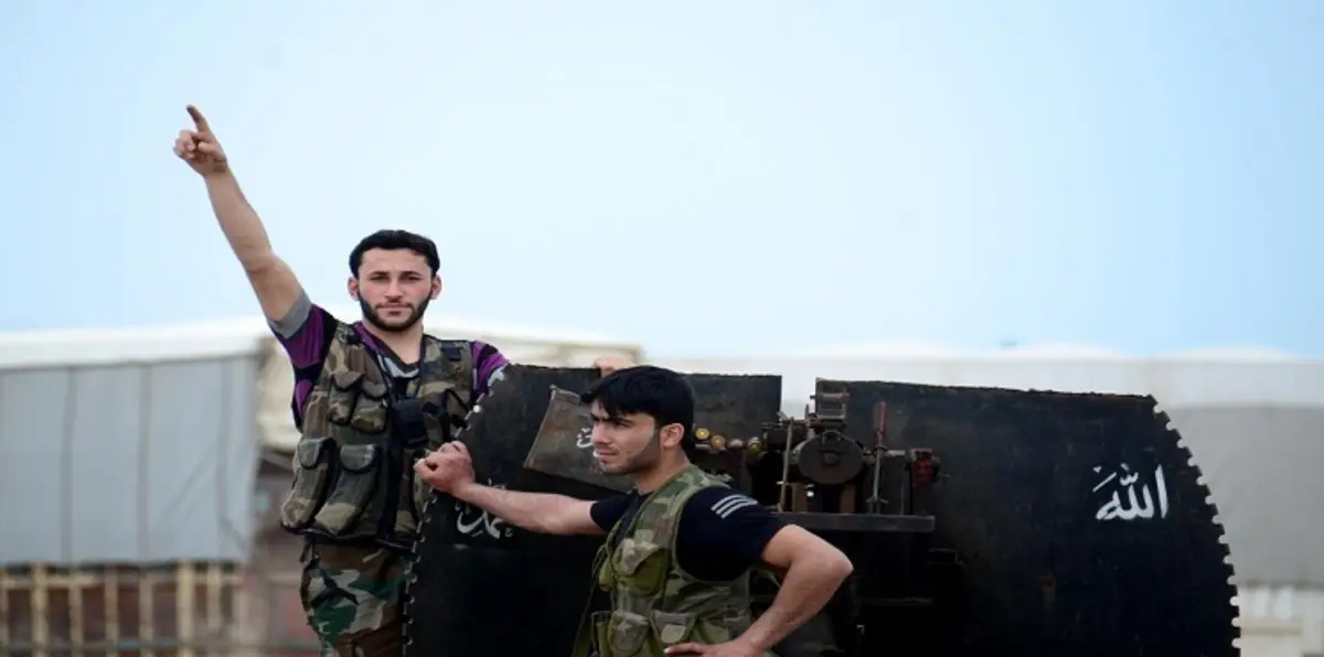 المعارضة السورية تسيطر على كلية المدفعية وتقترب من فك حصار حلب
