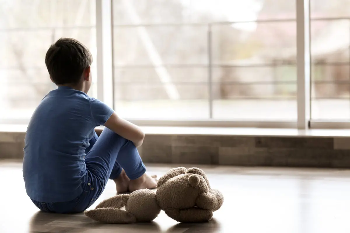 نصائح من خبراء تكشف "علامات الاكتئاب" لدى طفلك